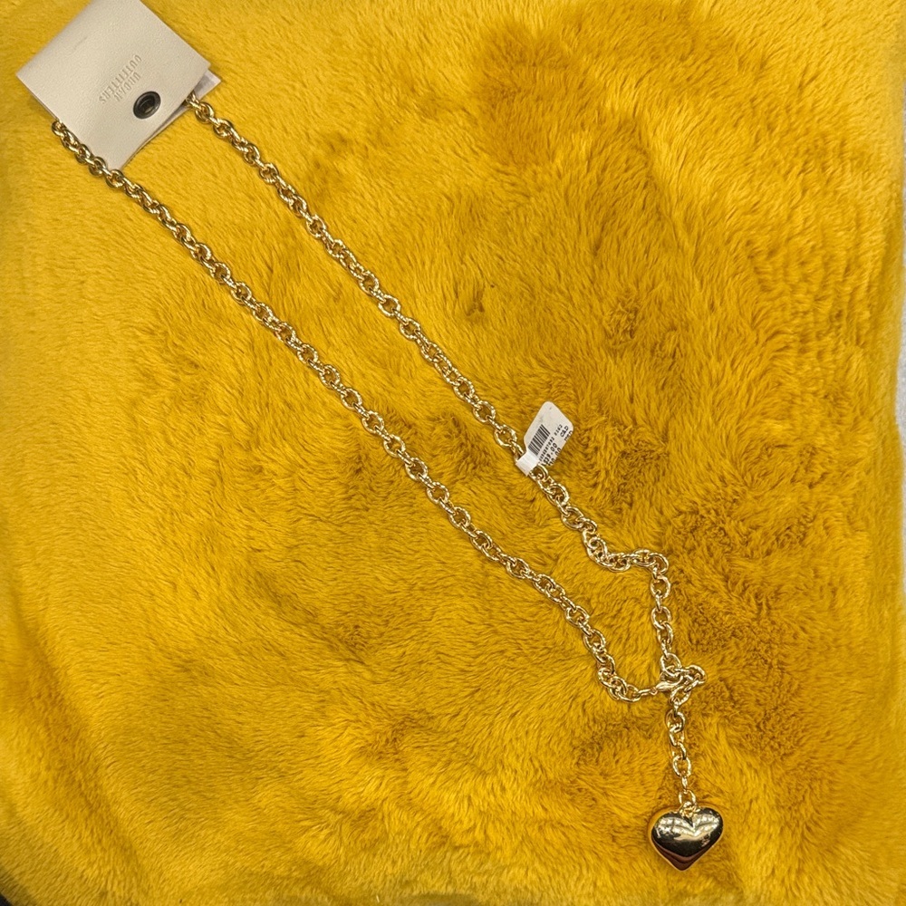 Gold Heart Pendant Necklace